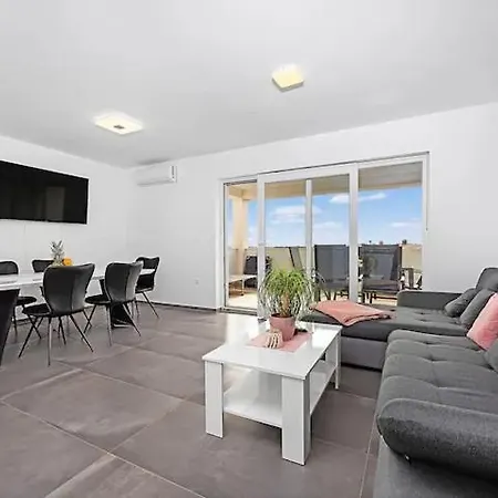 Andrea Appartement *